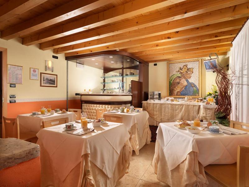Hotel & Residence Roma Camposampiero Exterior photo