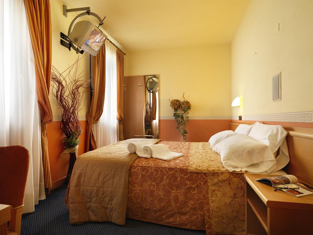 Hotel & Residence Roma Camposampiero Exterior photo